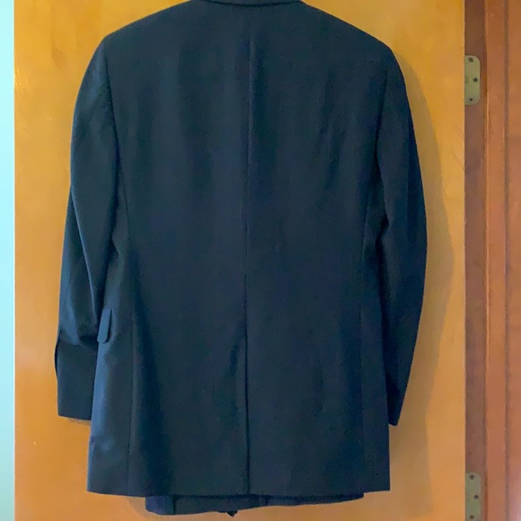 Charcoal pinstripe suit! Excellent condition - Picture 3 of 8